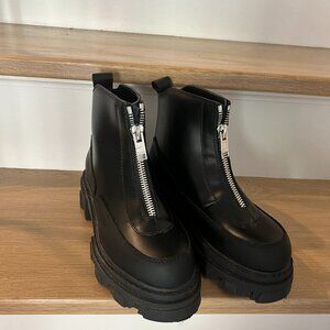 Polido Zipper Boot Ganni